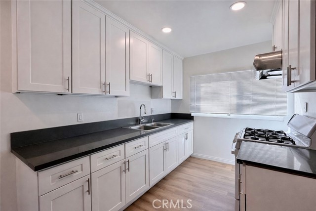 Detail Gallery Image 7 of 19 For 1124 W Huntington Dr #2,  Arcadia,  CA 91007 - 3 Beds | 2 Baths