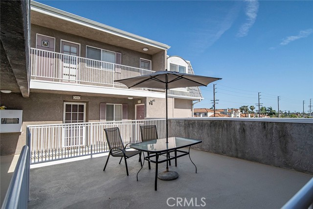 Detail Gallery Image 26 of 30 For 1355 Loma Ave #318,  Long Beach,  CA 90804 - 2 Beds | 2/1 Baths