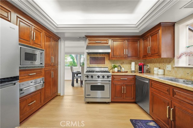 22550 Flamingo Street, Woodland Hills CA: https://media.crmls.org/medias/5c32561b-2d03-4954-ab6a-d52e4b5b08f0.jpg