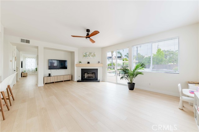 24520 Calle Estancia, Murrieta CA: https://media.crmls.org/medias/5c3284b2-1b26-4baa-b8de-220b66d4aff1.jpg