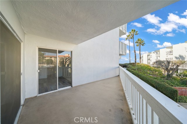 Detail Gallery Image 23 of 32 For 650 the Village #106,  Redondo Beach,  CA 90277 - 1 Beds | 1 Baths