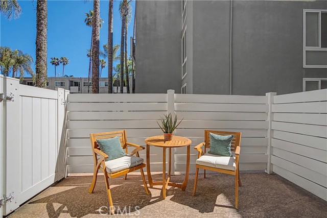 Detail Gallery Image 22 of 33 For 4915 Tyrone #126,  Sherman Oaks,  CA 91423 - 2 Beds | 2 Baths