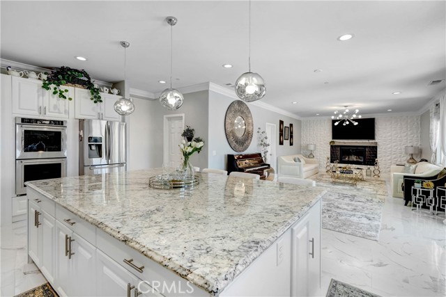 Detail Gallery Image 8 of 66 For 31291 Tommy, Temecula,  CA 92591 - 5 Beds | 4/1 Baths