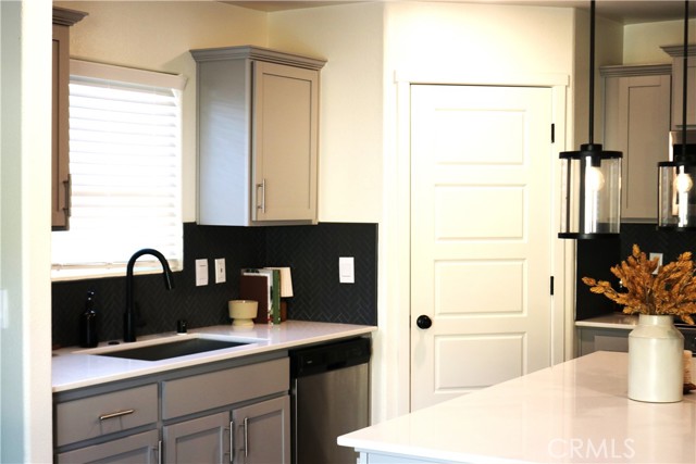 Detail Gallery Image 21 of 36 For 1988 Truckee Dr, Atwater,  CA 95301 - 4 Beds | 2 Baths