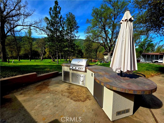 Detail Gallery Image 7 of 74 For 45344 S Oakview, Oakhurst,  CA 93644 - 3 Beds | 3 Baths