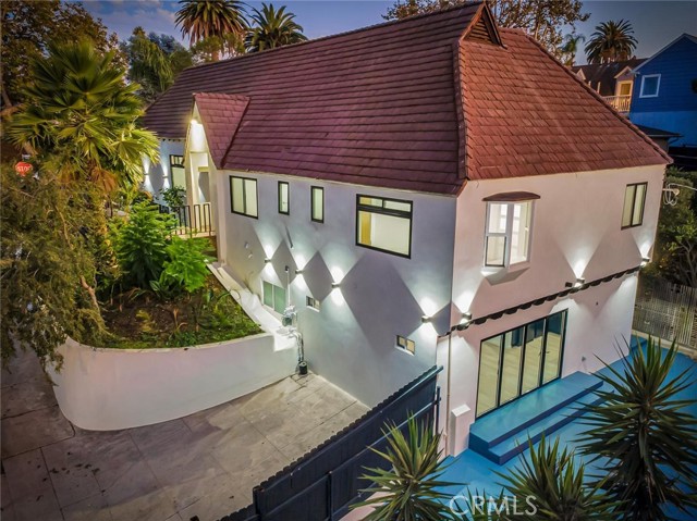 Detail Gallery Image 9 of 72 For 1145 S Longwood, Los Angeles,  CA 90019 - 4 Beds | 3 Baths