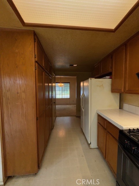 4773 Mount Rainier St., Jurupa Valley CA: https://media.crmls.org/medias/5c36a0c2-3a5a-4292-a1f2-b0b636137287.jpg