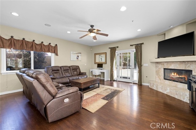 2919 Gibson Place, Redondo Beach, California 90278, 5 Bedrooms Bedrooms, ,4 BathroomsBathrooms,Residential,Sold,Gibson,SB22156607