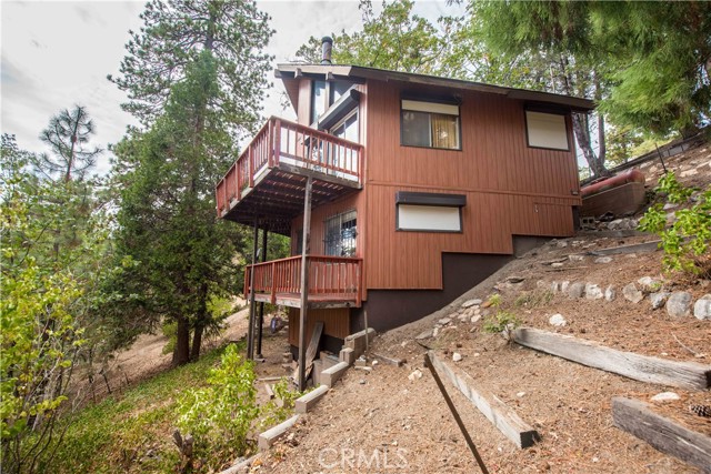 24 Fredalba, Running Springs, CA 92382