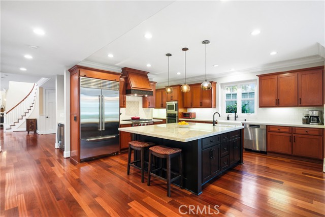 Detail Gallery Image 18 of 71 For 1314 19th St, Manhattan Beach,  CA 90266 - 5 Beds | 4/2 Baths
