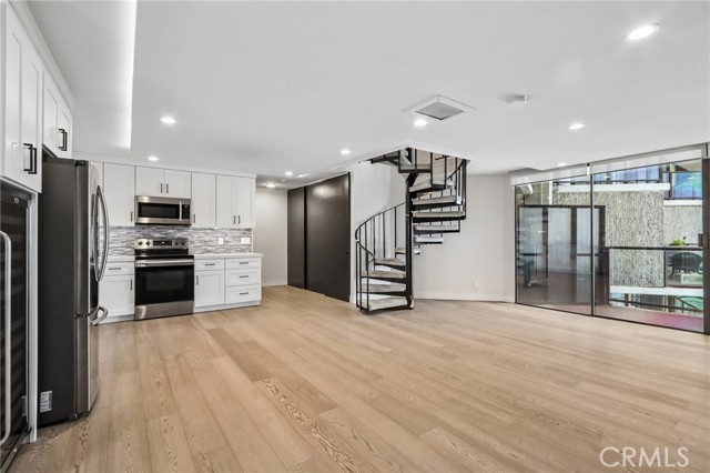 531 Esplanade, Redondo Beach, California 90277, 2 Bedrooms Bedrooms, 0 ,1 BathroomBathrooms,Residential,For Sale,Esplanade,0,PW26154247