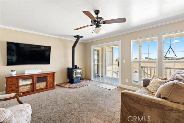 26 Deer View Lane, Templeton CA: https://media.crmls.org/medias/5c37e50c-5023-421d-8ac3-642ed696fcdc.jpg
