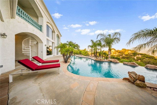 37626 Via Majorca, Murrieta CA: https://media.crmls.org/medias/5c392ce8-2005-465a-8a5e-77a8fb0f682c.jpg