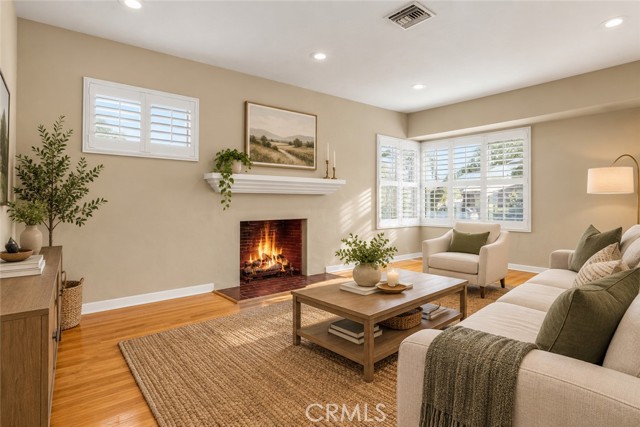 425 North Griffith Park photo 6