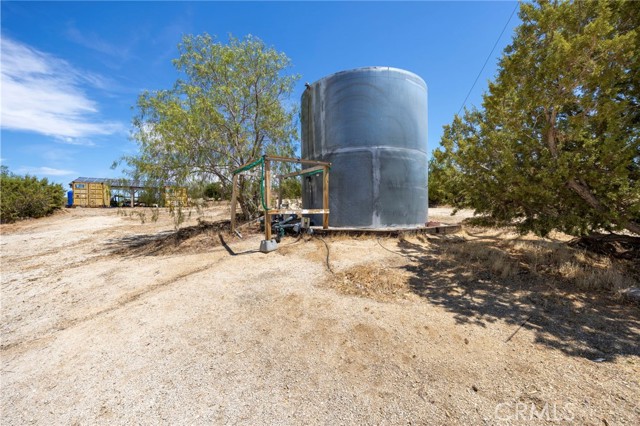 33403 111th Street, Littlerock CA: https://media.crmls.org/medias/5c39b917-e0de-4642-b82c-f96db1640049.jpg