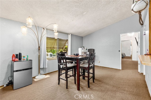 Detail Gallery Image 11 of 43 For 307 S Smith Ave #34,  Corona,  CA 92882 - 4 Beds | 2 Baths