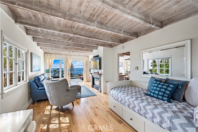 Detail Gallery Image 7 of 27 For 2873 Rounsevel, Laguna Beach,  CA 92651 - 2 Beds | 2 Baths