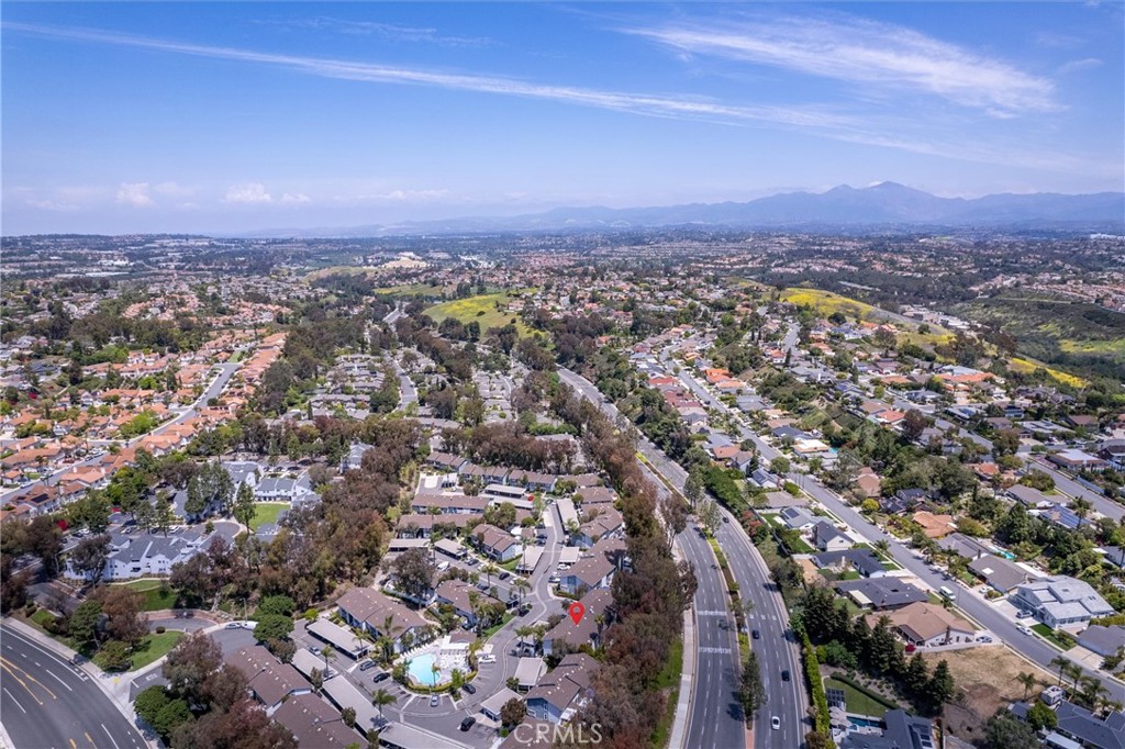 MLS #OC25095179 img 6