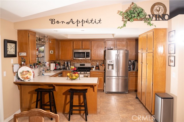 Detail Gallery Image 10 of 24 For 12883 Glenmere Dr, Moreno Valley,  CA 92553 - 4 Beds | 2 Baths
