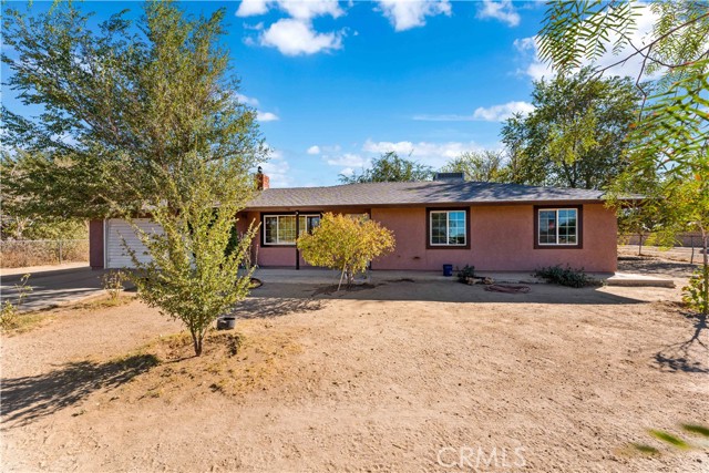 Detail Gallery Image 2 of 31 For 10304 Avenue S, Littlerock,  CA 93543 - 3 Beds | 2 Baths