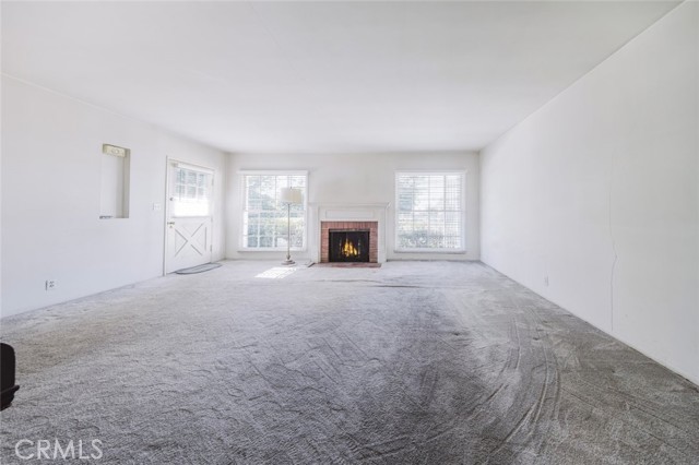 1324 S 1st Avenue, Arcadia CA: https://media.crmls.org/medias/5c3c09ba-d415-47f5-a466-8e62bc23b5b1.jpg