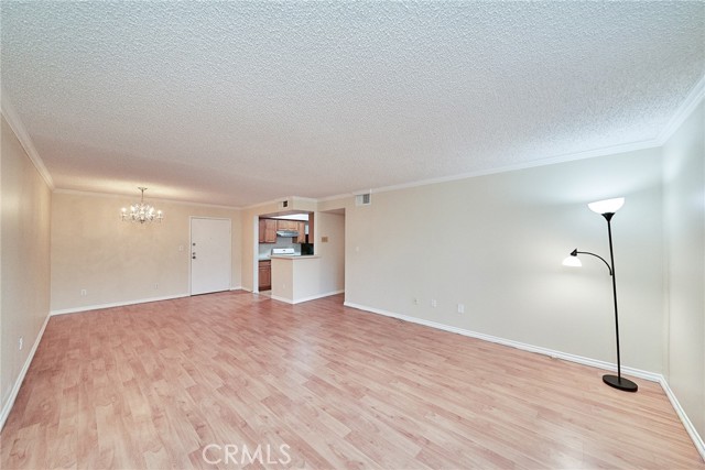 Detail Gallery Image 27 of 30 For 200 S Reno St #210,  Los Angeles,  CA 90057 - 2 Beds | 2 Baths