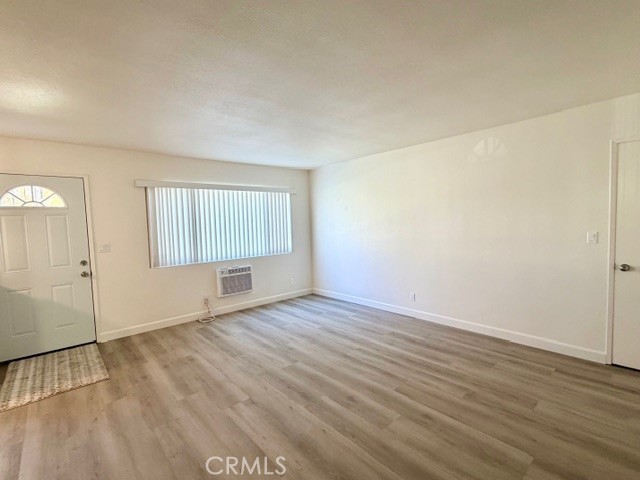 Detail Gallery Image 2 of 18 For 1370 C Springfield St., #C #C,  Upland,  CA 91786 - 2 Beds | 1/1 Baths