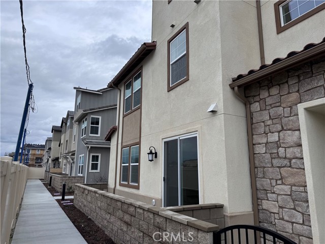 12865 Denali Way, Eastvale CA: https://media.crmls.org/medias/5c3d4402-4766-4414-a4d6-751b5fc4b515.jpg