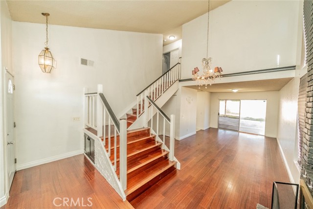 Detail Gallery Image 3 of 41 For 11327 Oakwood Dr, Fontana,  CA 92337 - 3 Beds | 2/1 Baths