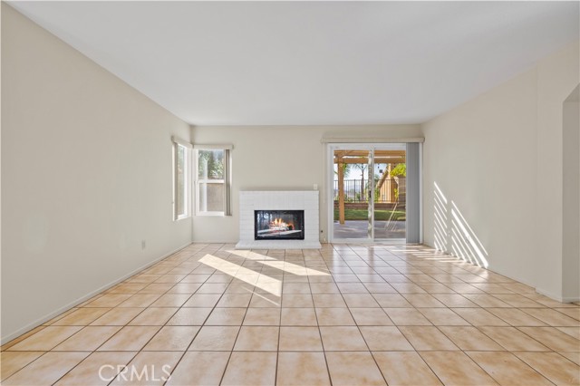 27668 Lonestar Place, Castaic CA: https://media.crmls.org/medias/5c3f0723-d1d6-44fa-b0be-02608060f27d.jpg