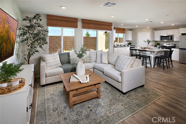 Detail Gallery Image 4 of 18 For 30454 Dart Ct, Winchester,  CA 92596 - 5 Beds | 3 Baths