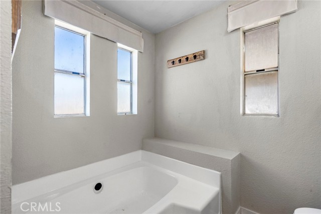 47322 180th W, Lancaster CA: https://media.crmls.org/medias/5c3f4492-26e7-4340-b797-61c9b8493214.jpg