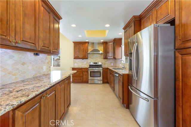 Kitchen w/Stainless Steel Appliances