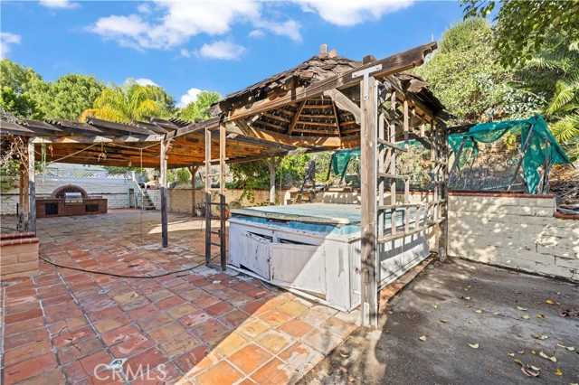 Detail Gallery Image 13 of 66 For 22211 Barbacoa, Saugus,  CA 91350 - 4 Beds | 3 Baths