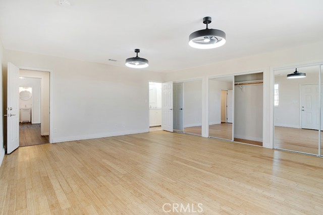 Detail Gallery Image 9 of 26 For 7635 Fallbrook Ave, West Hills,  CA 91304 - 4 Beds | 3 Baths