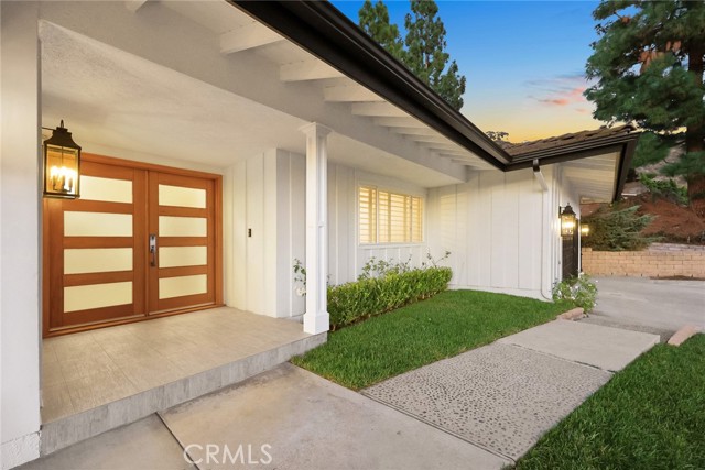 Detail Gallery Image 3 of 71 For 321 Wonderview Dr, Glendale,  CA 91202 - 4 Beds | 3 Baths