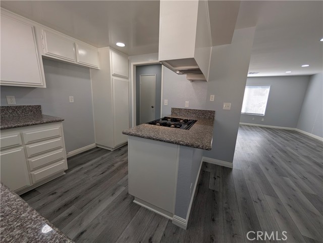 Detail Gallery Image 27 of 59 For 527 E Colorado Bld #B,  Monrovia,  CA 91016 - 2 Beds | 2 Baths