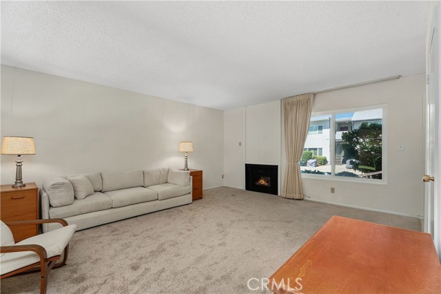 Detail Gallery Image 10 of 46 For 25837 Oak #111,  Lomita,  CA 90717 - 3 Beds | 2/1 Baths