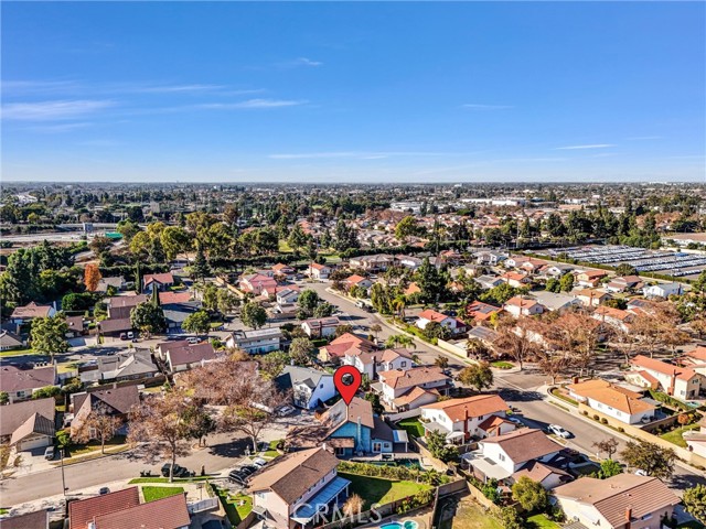 Detail Gallery Image 37 of 39 For 16802 Coral Reef Cir, Cerritos,  CA 90703 - 4 Beds | 4 Baths