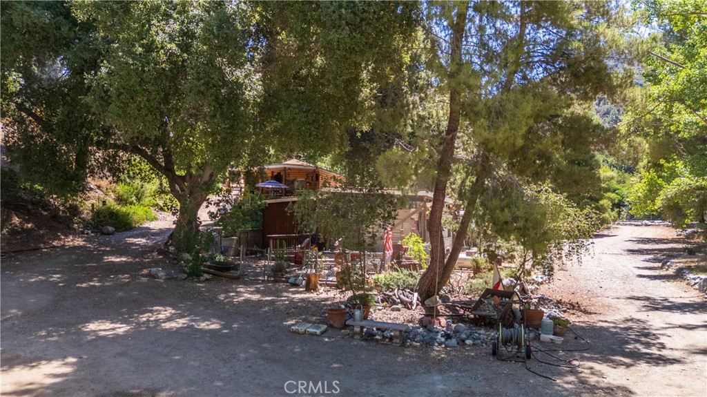 https://media.crmls.org/medias/5c437f18-6a73-42e8-8fcb-1b0467ef8073.jpg?preset=X-Large