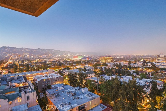 Detail Gallery Image 16 of 73 For 100 S Doheny Dr #1110,  Los Angeles,  CA 90048 - 3 Beds | 3 Baths