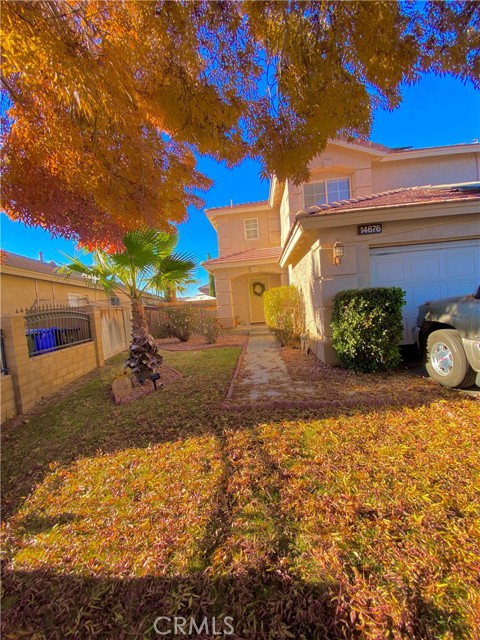 Detail Gallery Image 3 of 10 For 14676 Green River Rd, Victorville,  CA 92394 - 3 Beds | 2/1 Baths