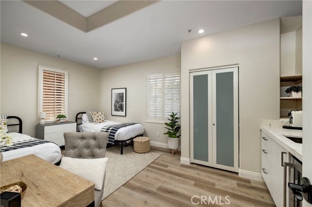 Detail Gallery Image 9 of 47 For 46 Woods Trail, Irvine,  CA 92603 - 5 Beds | 4/1 Baths