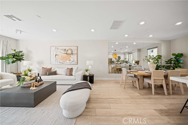 Detail Gallery Image 12 of 44 For 220 Keeper, Irvine,  CA 92618 - 3 Beds | 3/1 Baths