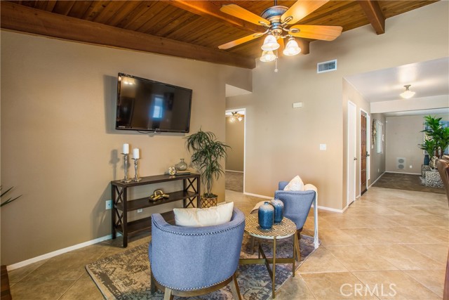 Detail Gallery Image 11 of 57 For 25672 Allen Way, Loma Linda,  CA 92354 - 4 Beds | 2 Baths
