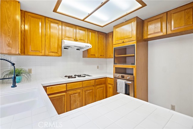 Detail Gallery Image 13 of 36 For 1505 S Atlantic #E,  Alhambra,  CA 91803 - 2 Beds | 2/1 Baths