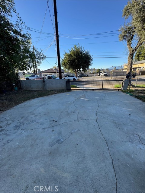 Detail Gallery Image 5 of 23 For 4438 Park, Riverside,  CA 92507 - 4 Beds | 2 Baths