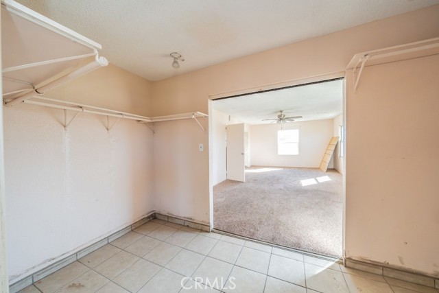 Detail Gallery Image 14 of 33 For 11025 Phelen Rd, Oak Hills,  CA 92344 - 3 Beds | 1 Baths