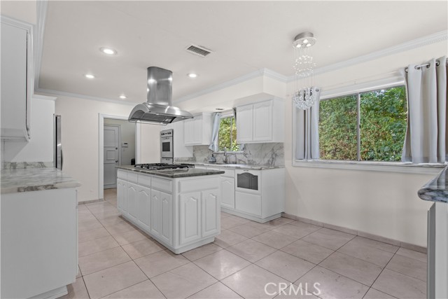 4616 COYLE, Woodland Hills CA: https://media.crmls.org/medias/5c4aecf7-ac2e-4b49-b805-0d2b6738dbc0.jpg