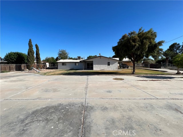 Detail Gallery Image 29 of 32 For 2425 Florence Bld, Blythe,  CA 92225 - 4 Beds | 3 Baths